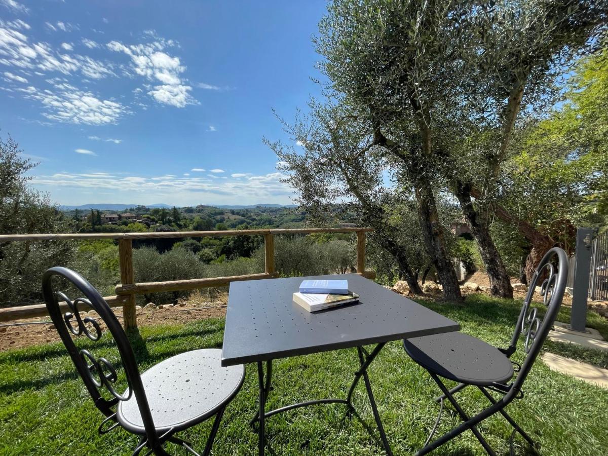 Oliveta Del Verde Appartamento Con Grande Giardino 500Mt Dal Centro Siena Luaran gambar